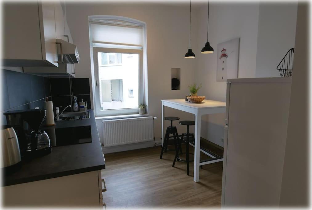 Gemuetlich - 2 Zimmer-Altbau, 24H Check-In Κίελο Εξωτερικό φωτογραφία